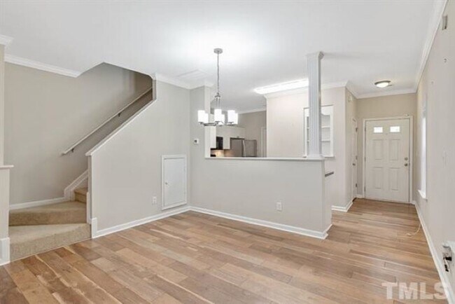 Building Photo - Golf Course Townhome