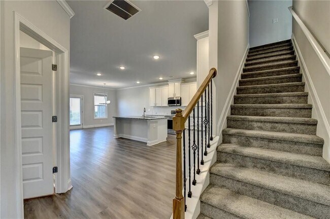 Building Photo - 3855 Brookburn Pk