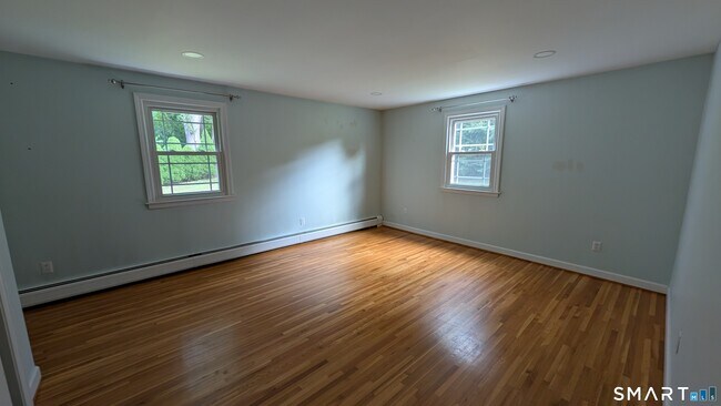 Building Photo - 166 Stevens Ln