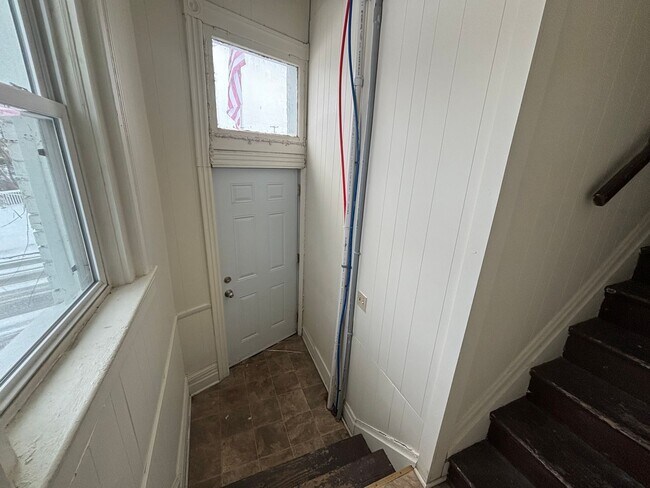 Building Photo - nbr142