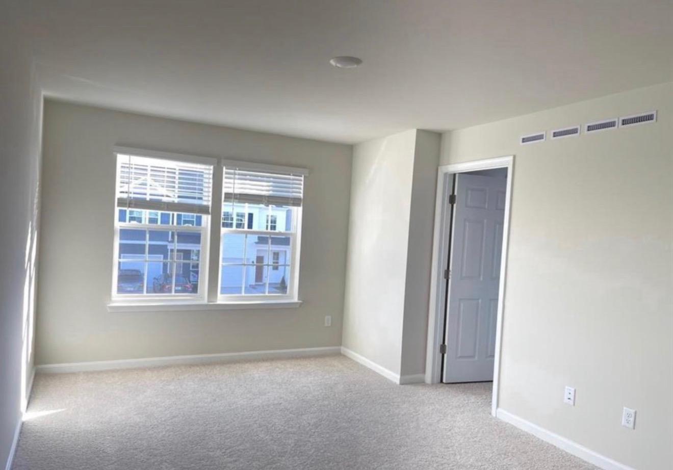 Building Photo - 201 Baker Dr