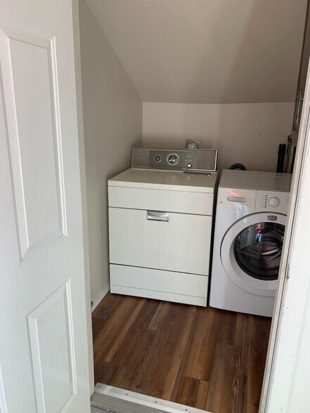 Laundry - 14 Arthur St