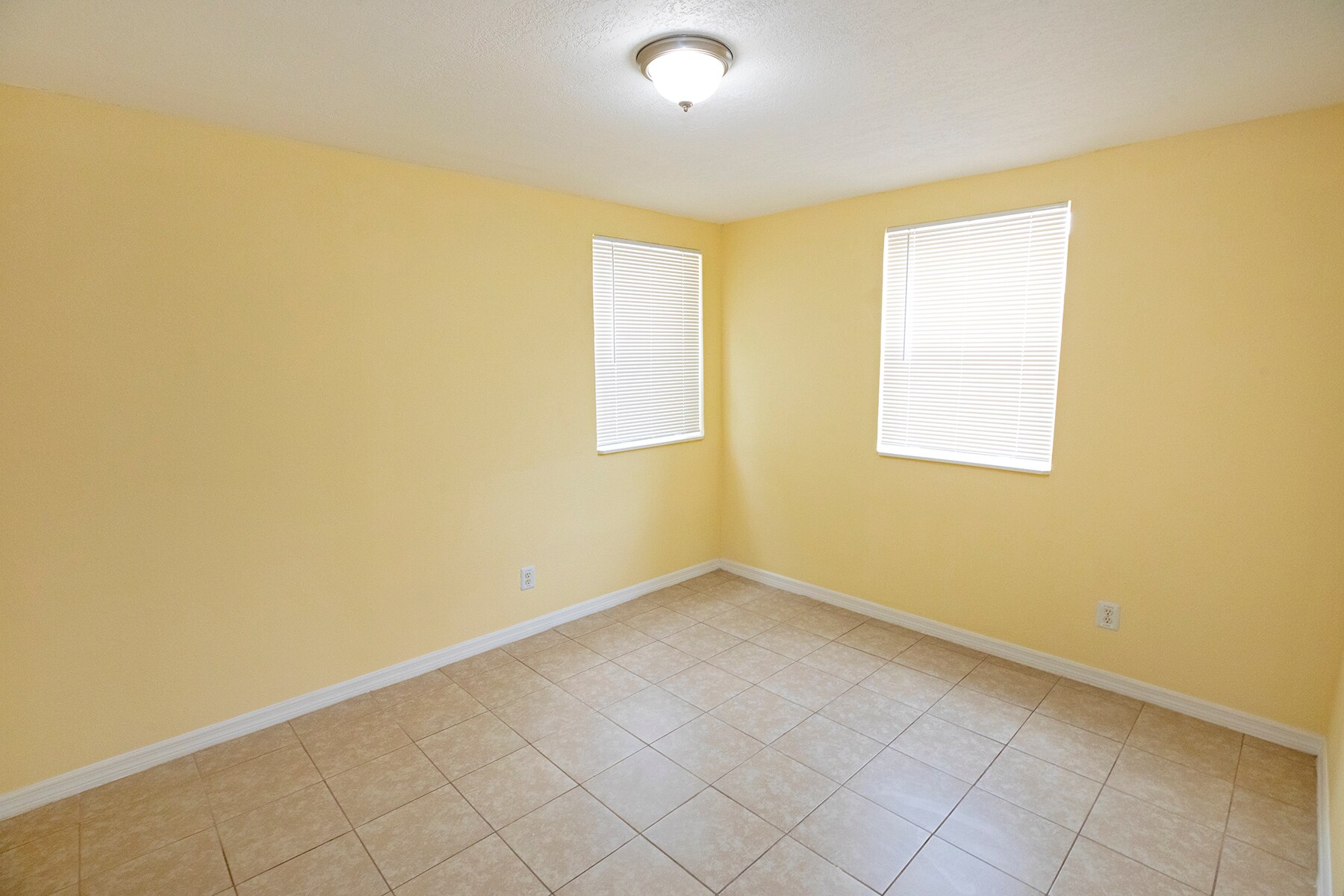 Building Photo - 1361 Bridier st