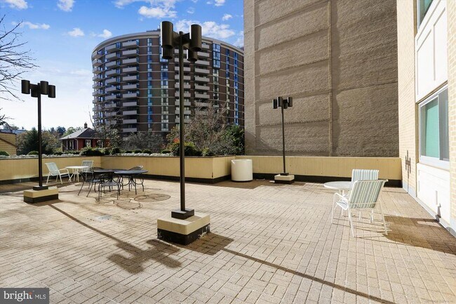 Building Photo - 4601 N Park Ave