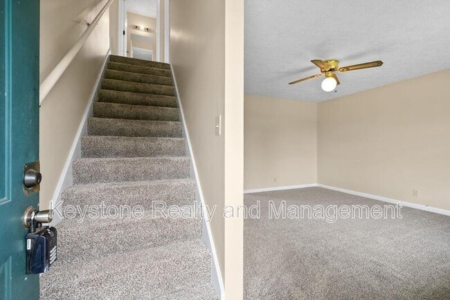 Building Photo - 2080 Carneal Ln