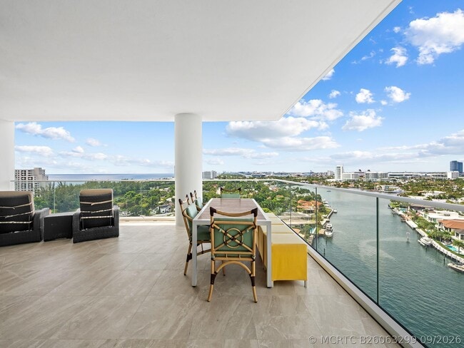 Building Photo - 3055 Harbor Dr
