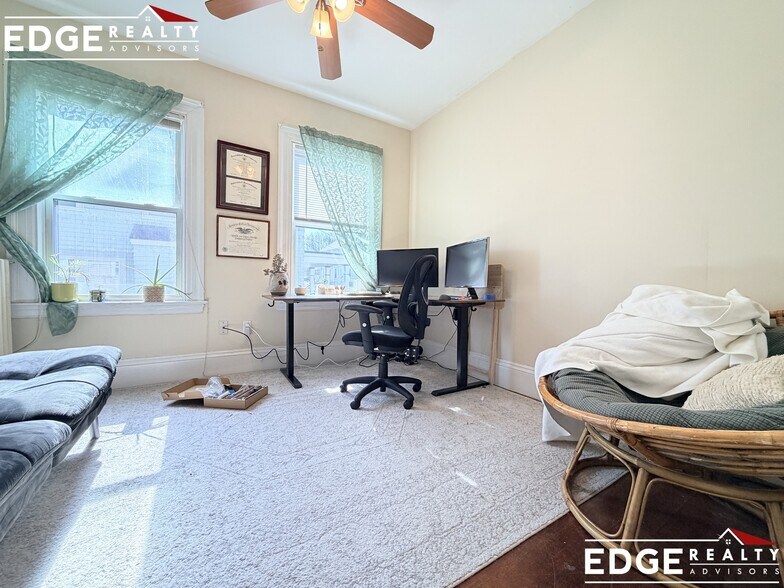 Building Photo - 73 Leicester St