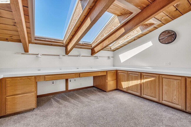 Building Photo - 57 Sereno Cir