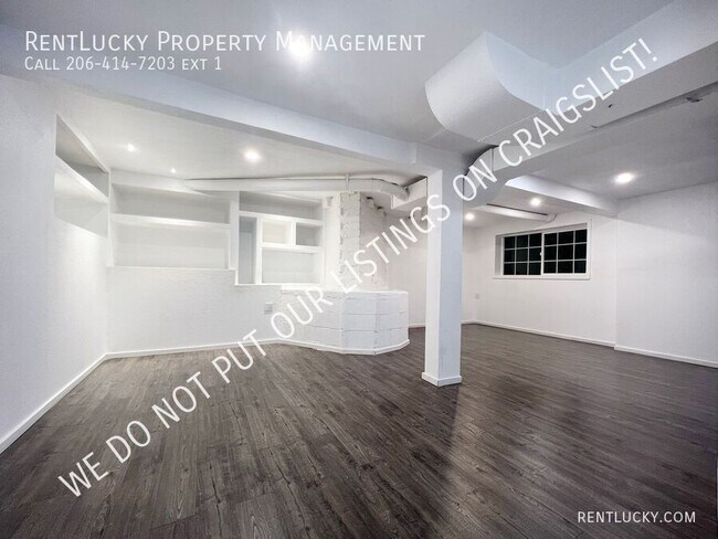 Building Photo - 105 SW 292nd St