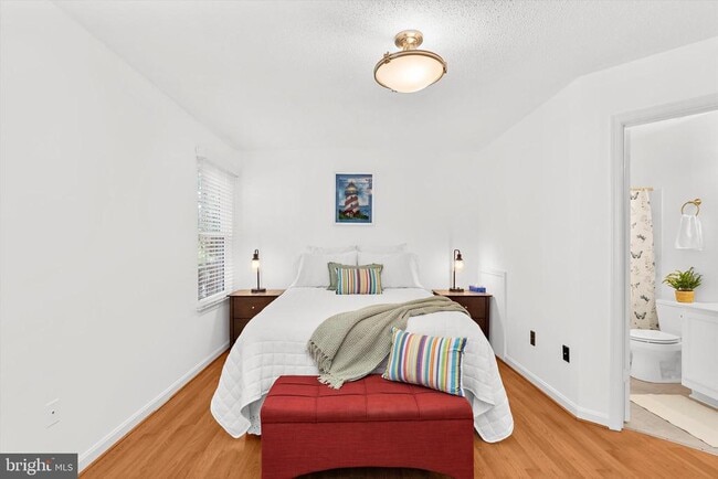 Building Photo - 4870 Dorsey Hall Dr
