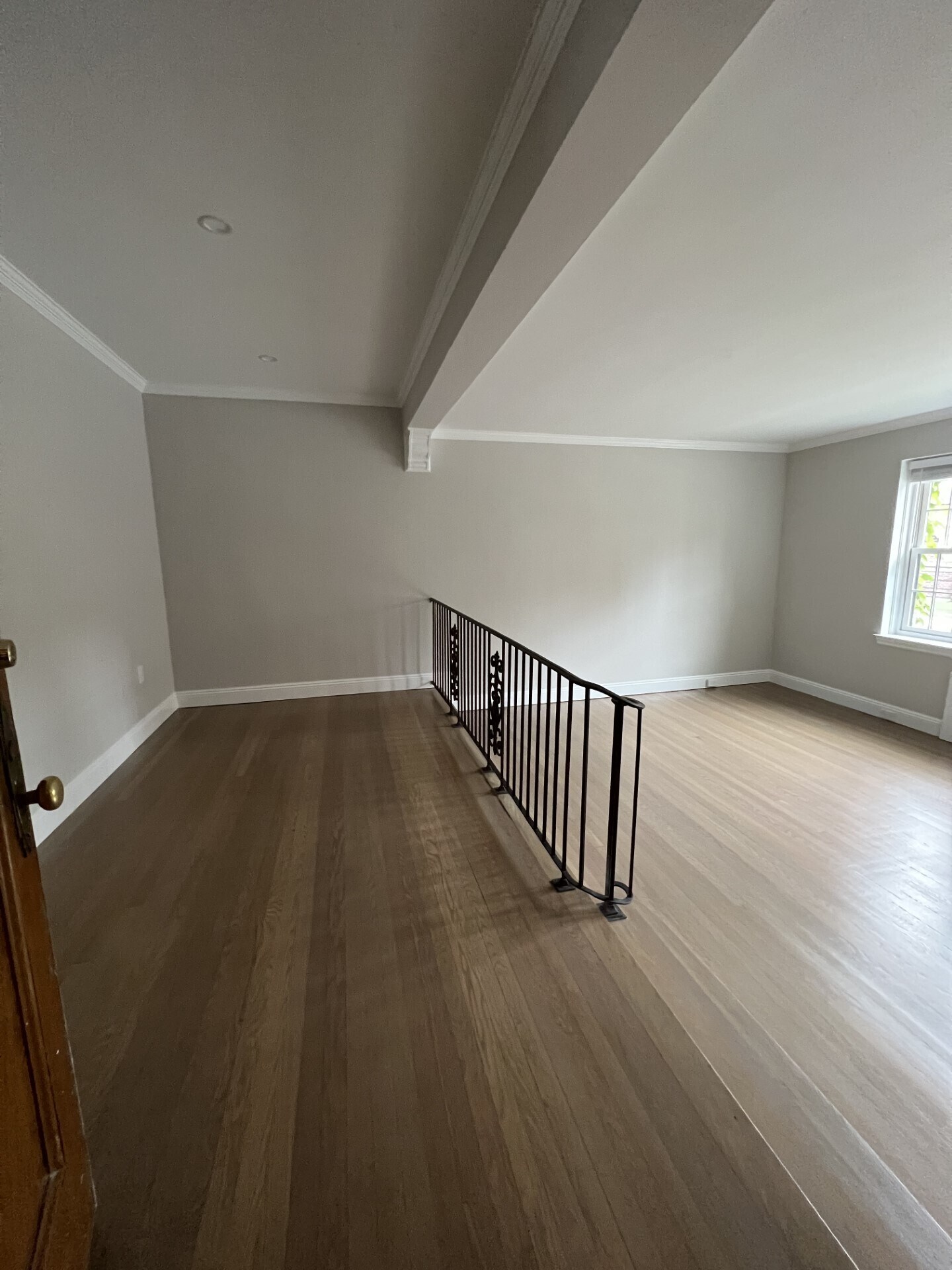 Building Photo - 35 Park St