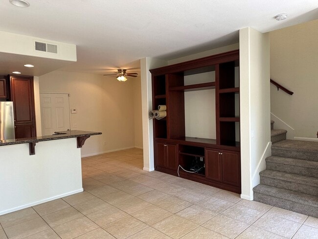 Building Photo - Jeffries Ranch Townhome