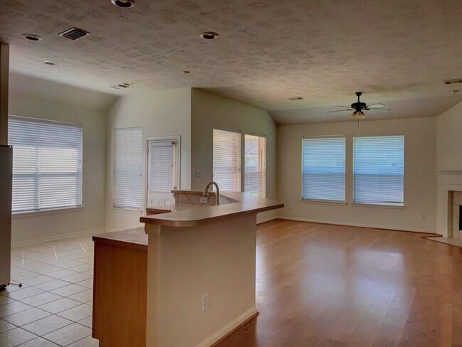 Building Photo - 18207 Linden Forest Ln