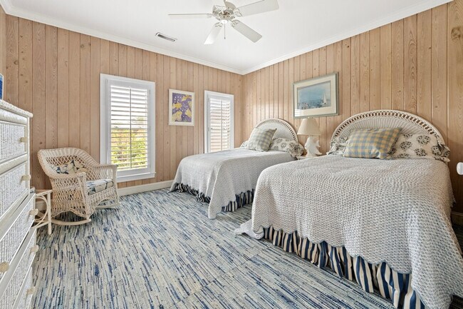 Building Photo - 64 Tradewind Ct