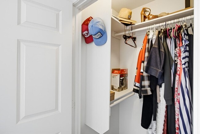 Building Photo - Steps from the Sand - Pacific Beach Townhome, Offered Fully or Partially Furnished