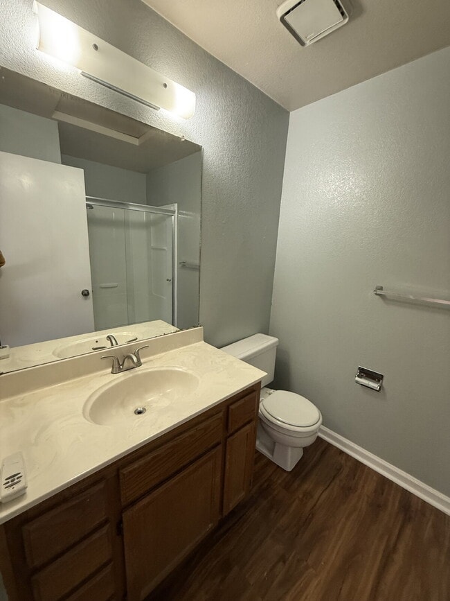 Building Photo - Charming 2-Bedroom, 2.5-Bath Home Just a Short Walk to Downtown Pleasanton