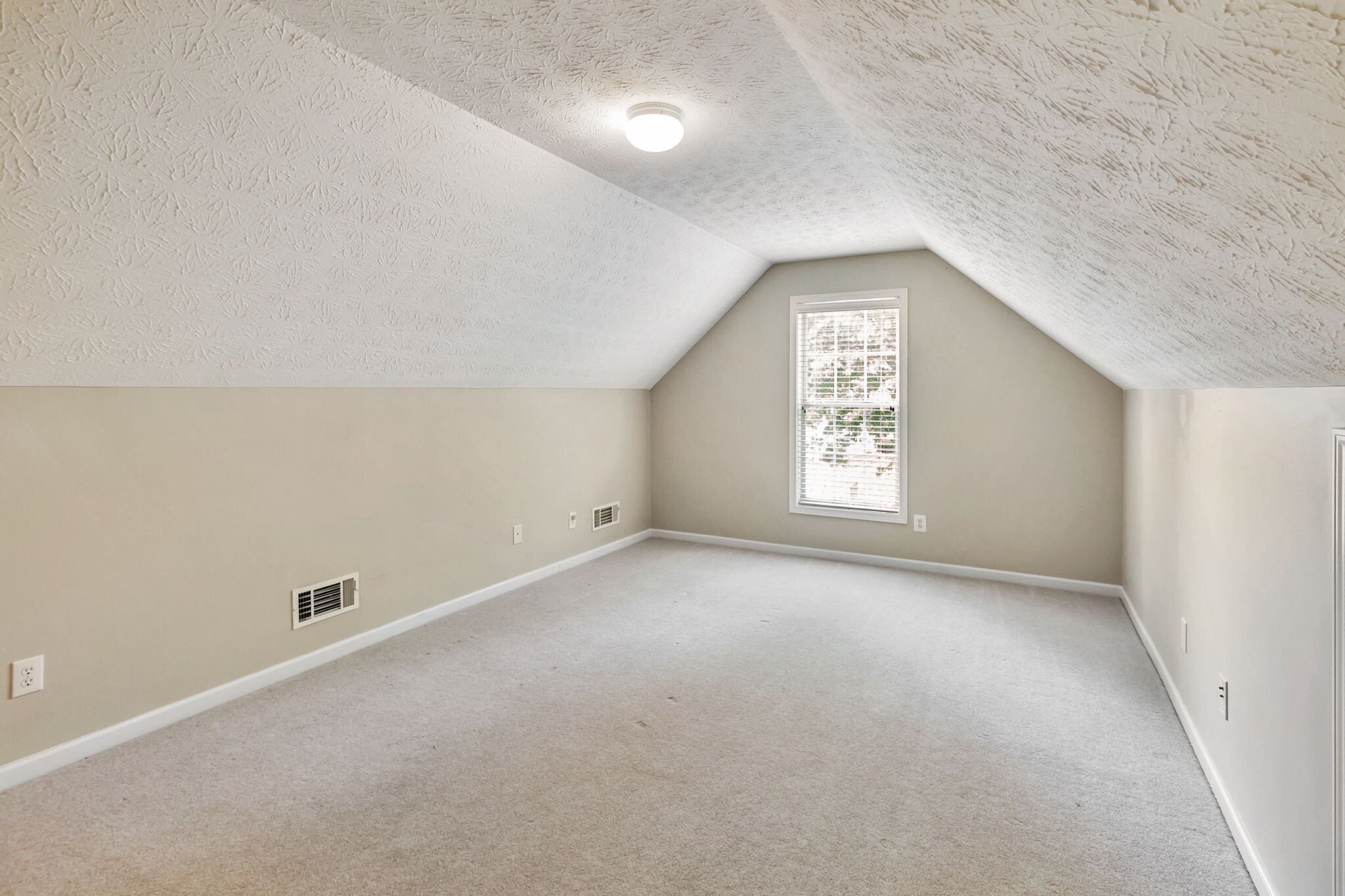 Building Photo - 1461 Beckley Pointe