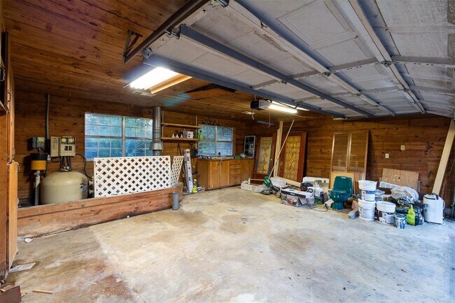 Building Photo - 470 Old Hickory Dr