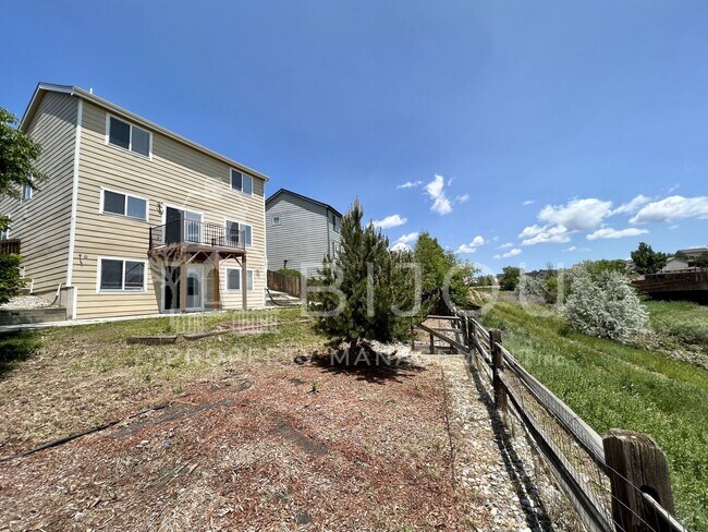 Building Photo - 3739 Range Dr