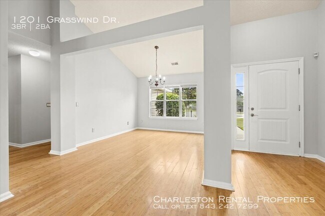 Building Photo - 1201 Grasswind Dr