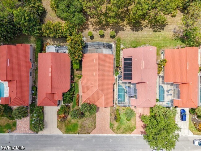 Building Photo - 351 Pindo Palm Dr