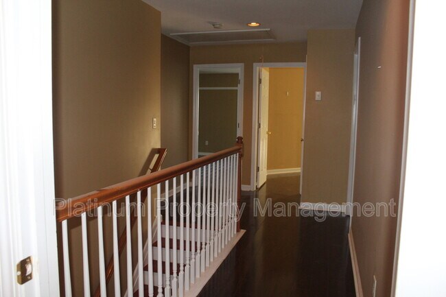Building Photo - 5045 Tidewater Way