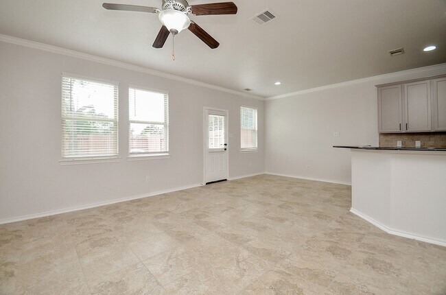 Building Photo - 6458 Calgary Woods Ln