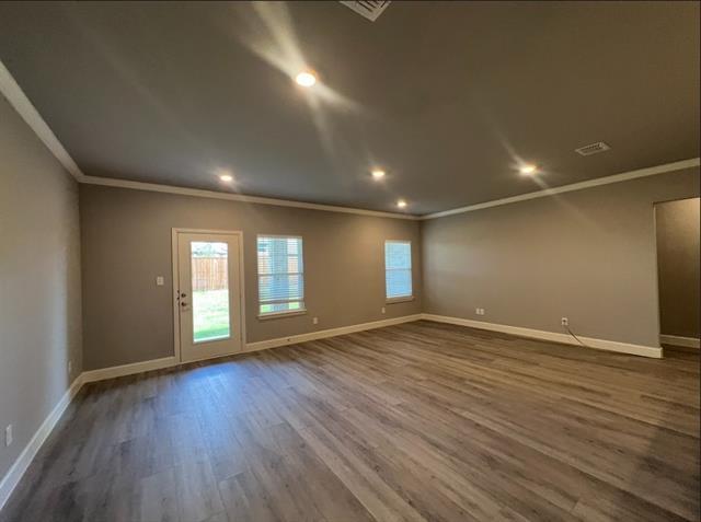 Building Photo - 368 Lk Blf Dr