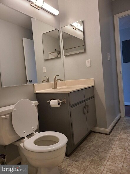 Building Photo - 15619 Easthaven Ct