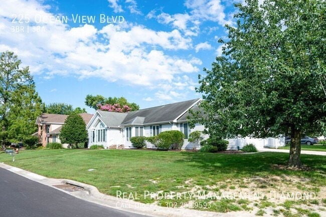 Building Photo - 225 Ocean View Blvd