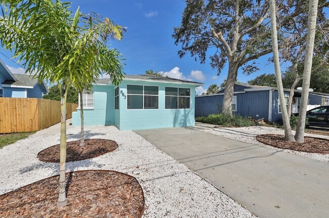 Building Photo - 867 53rd Terrace N