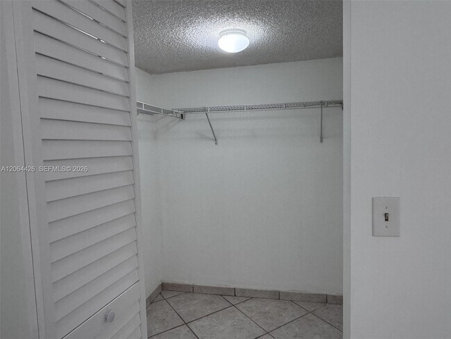 Building Photo - 9080 SW 125th Ave