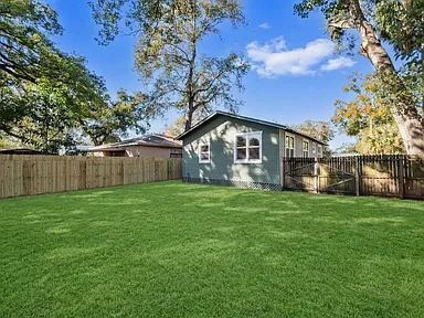 Building Photo - Fully Remodeled Tampa Heights Bungalow | Brand New Luxury Living Near Downtown Tampa!