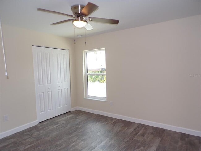 Building Photo - 3112 Pinetree St