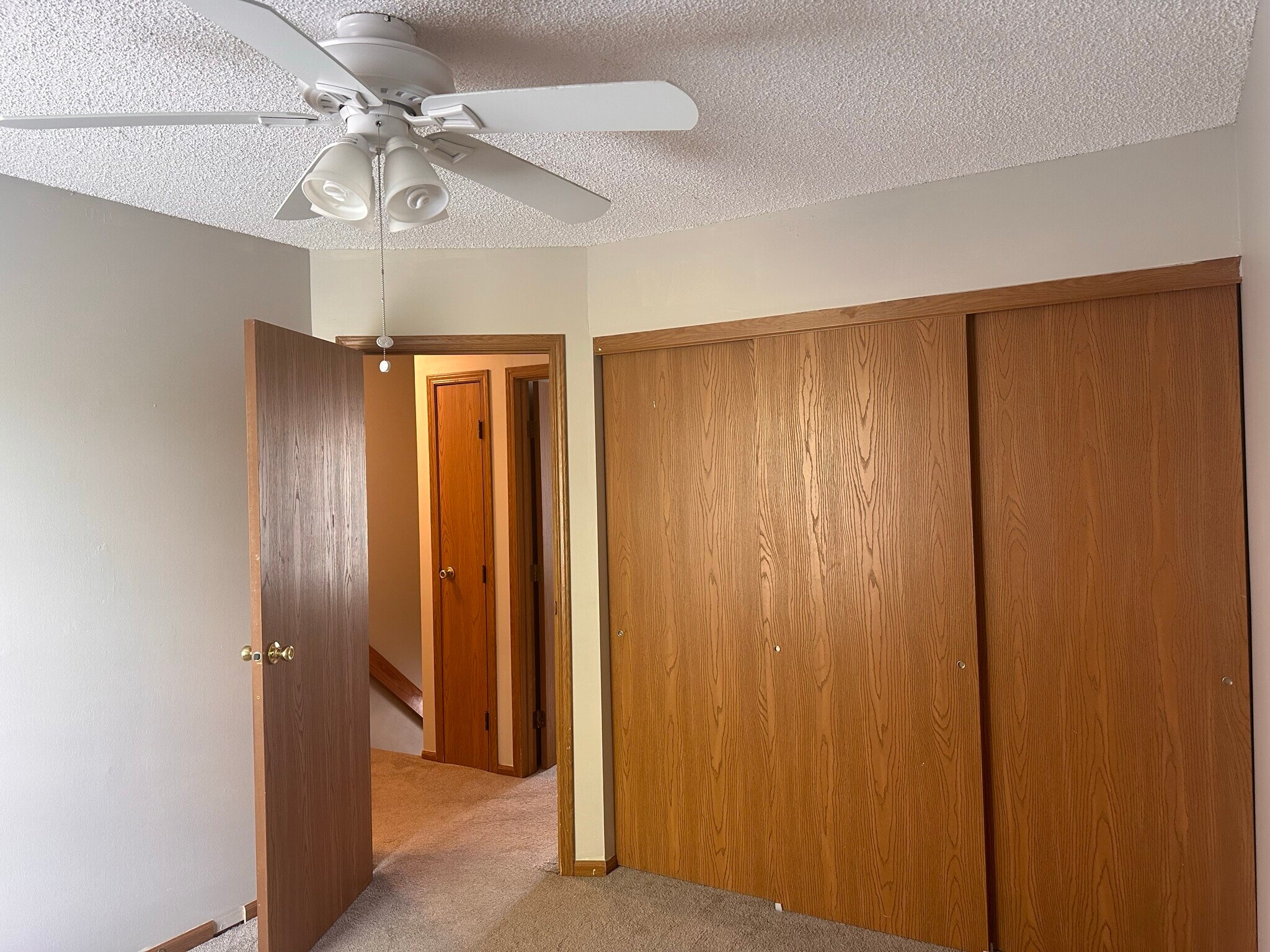 Building Photo - 5125 Singleton Dr