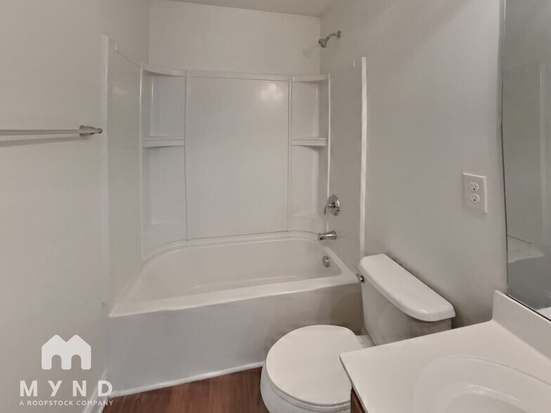 Building Photo - 3602 Exbury Gardens Dr