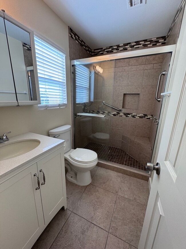 Building Photo - Sun Lakes long term Rental