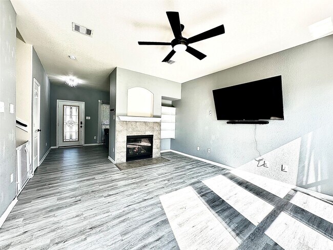 Building Photo - 15218 Loys Coves Ct