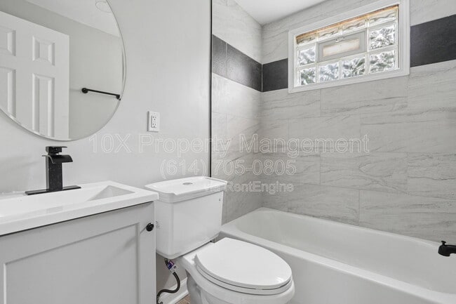Building Photo - 782 Whitethorne Ave