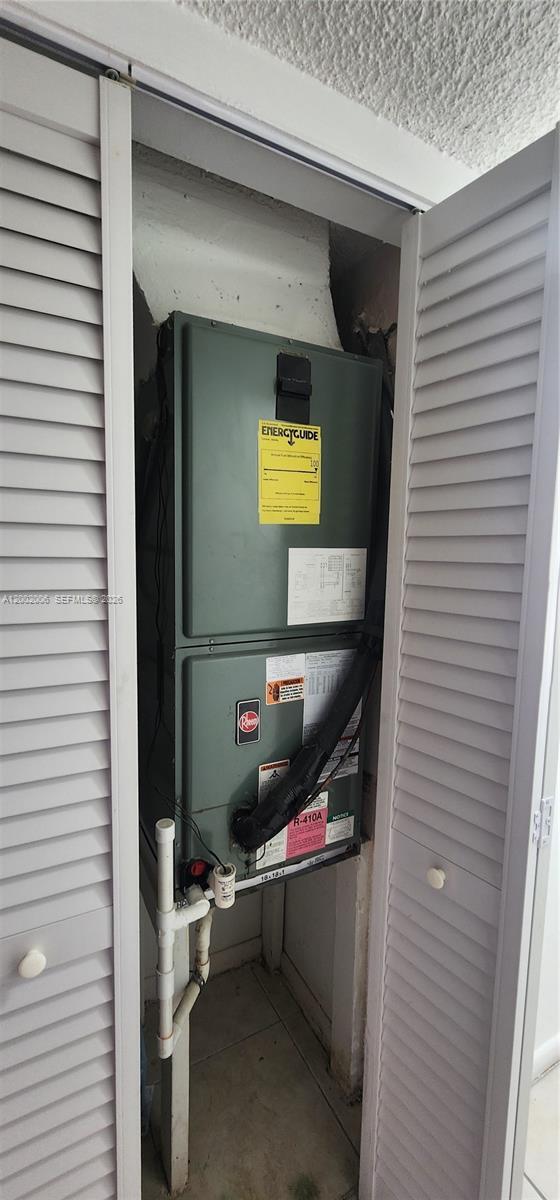 Building Photo - 500 NE 2nd St