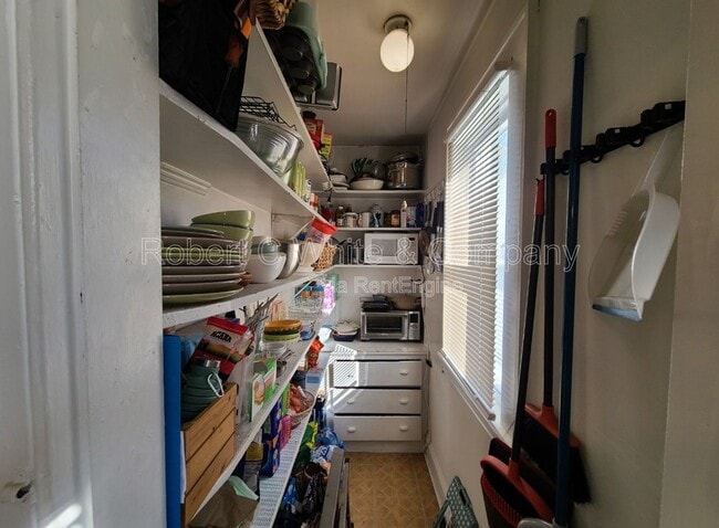 Building Photo - 82 Harborview Ave