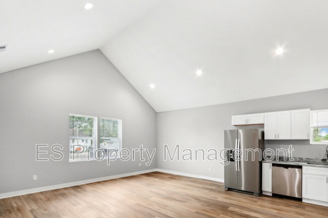 Building Photo - 1602 Quill St