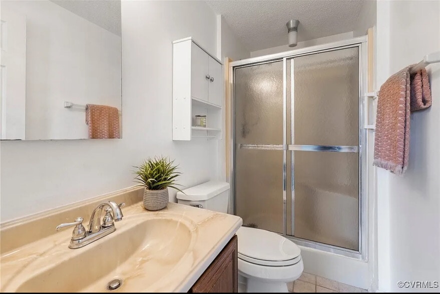 Building Photo - 9492 Tracey Lynne Cir