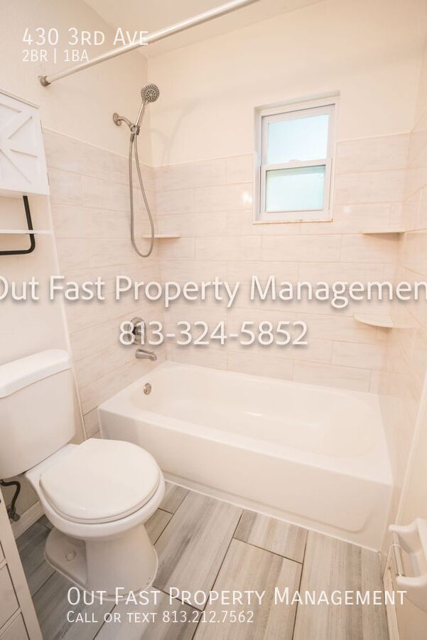 Building Photo - 430 3rd Ave