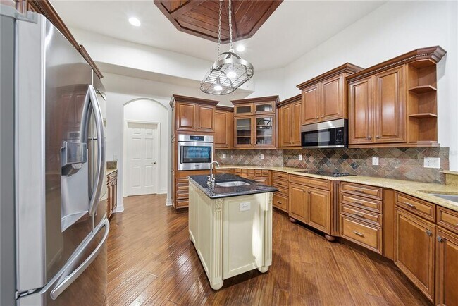 Building Photo - 19238 Climbing Aster Dr