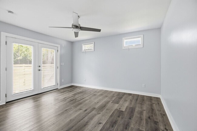 Building Photo - West Nashville Rental