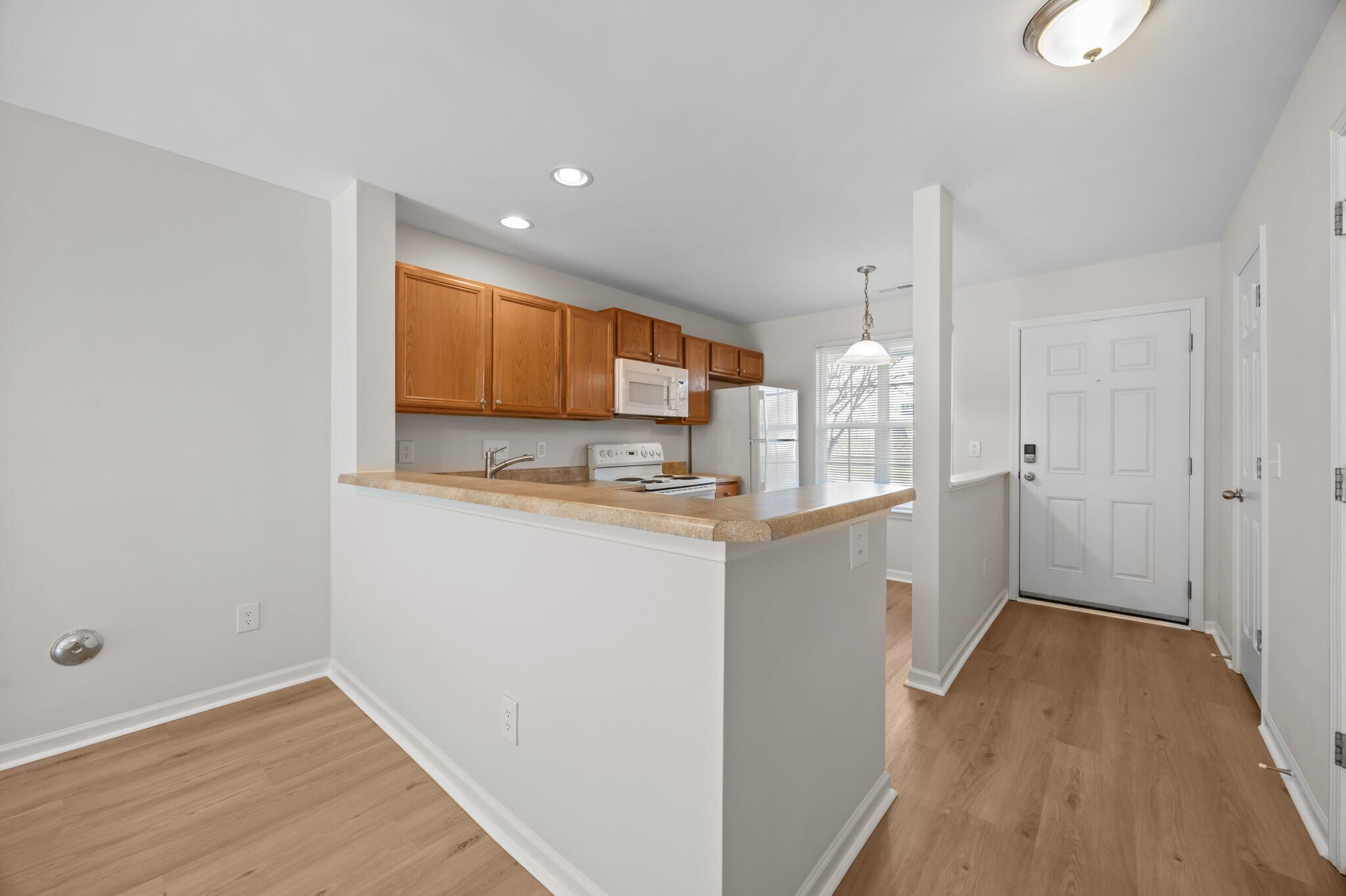 Building Photo - 8024 River Watch Lane