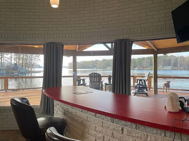 Building Photo - 390 Coosa Rd