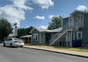 Building Photo - 1701 Dawson St