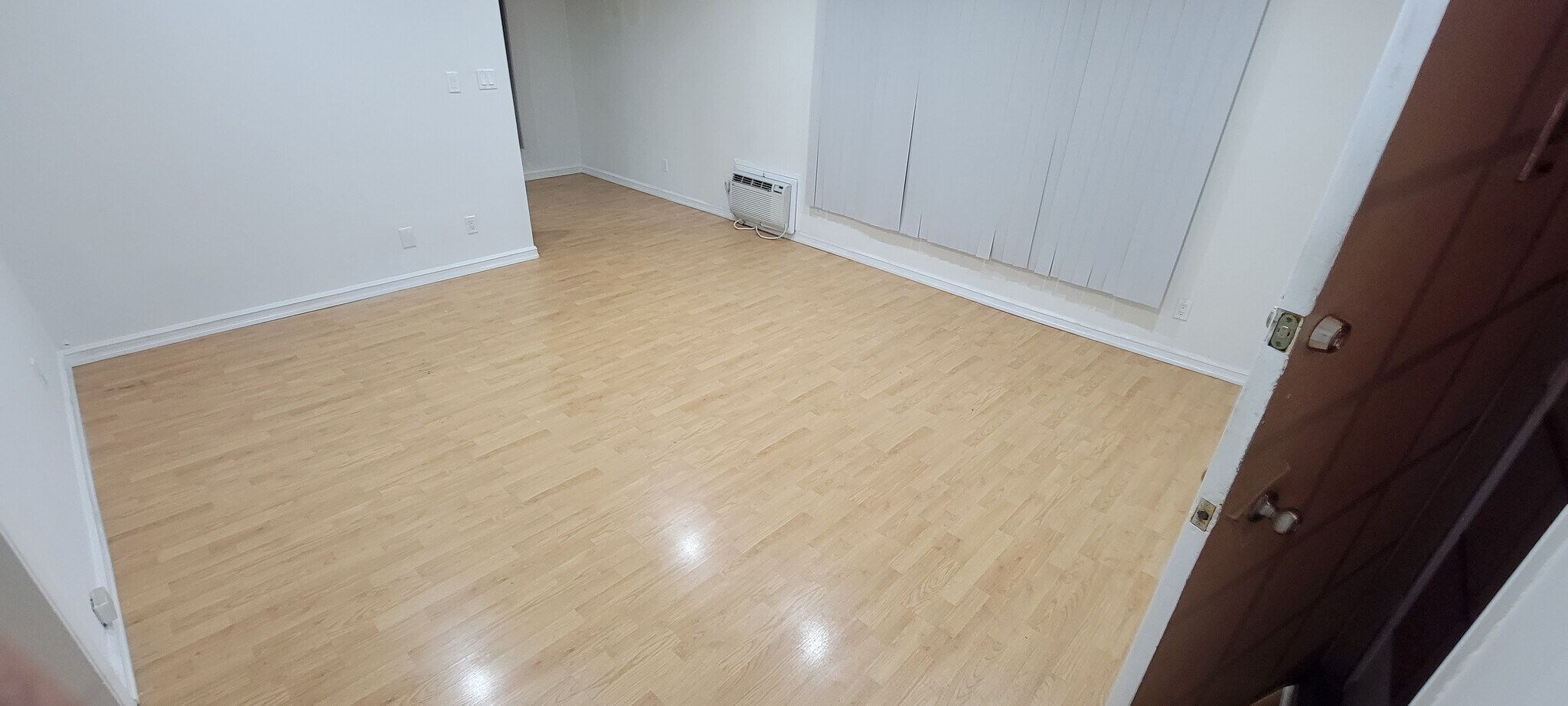 Building Photo - 1814 Grismer Ave